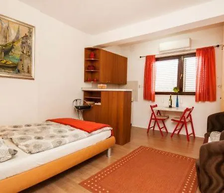 アパート Centar 1 Private With Ensuite And Kitchenette *